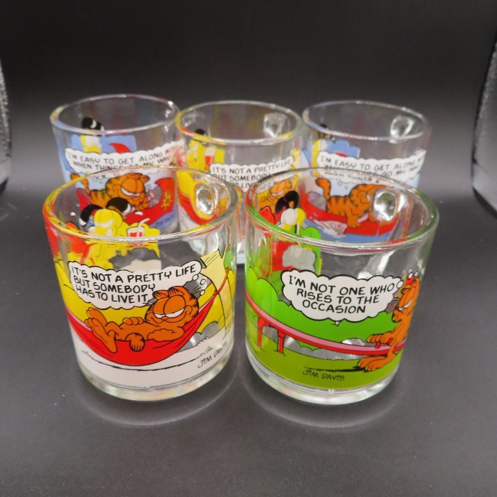 Set of 5, Garfield, Odie, Pooky, Arlene & Nermal Vintage McDonald’s Mugs 1978